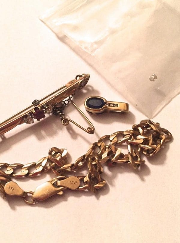 LYNNES REMODELLING - Debra Fallowfield makes custom jewellery to fall ...